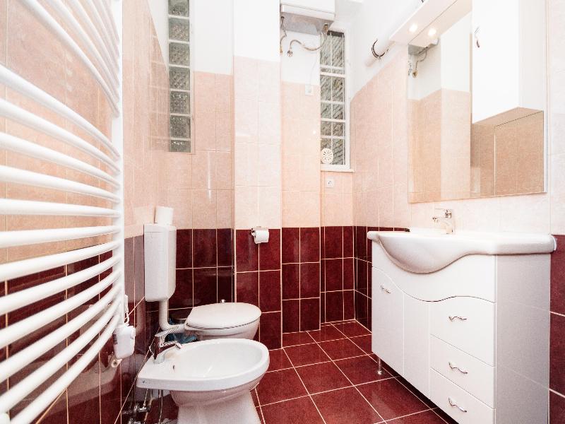 Like Home - Opera Apartments Budapest Esterno foto