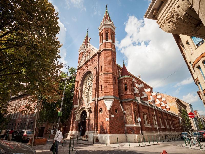 Like Home - Opera Apartments Budapest Esterno foto