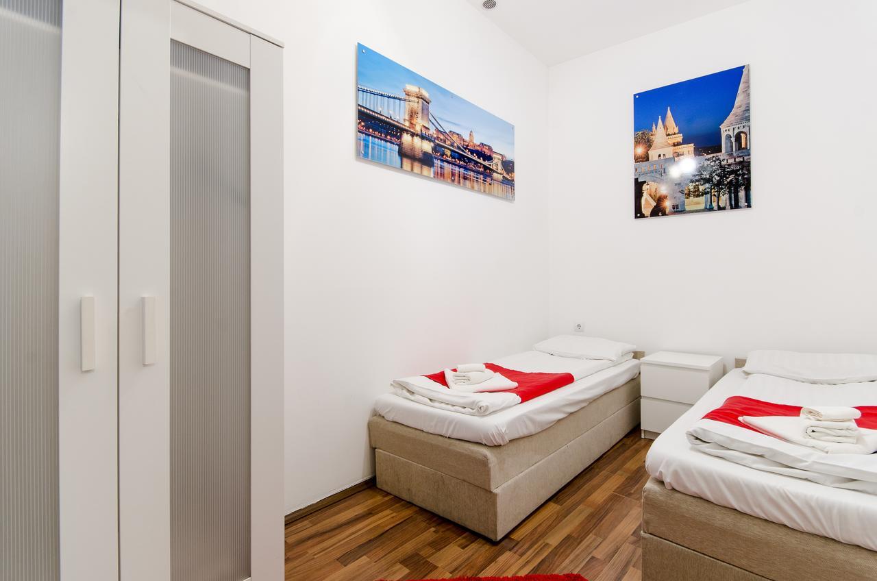 Like Home - Opera Apartments Budapest Esterno foto