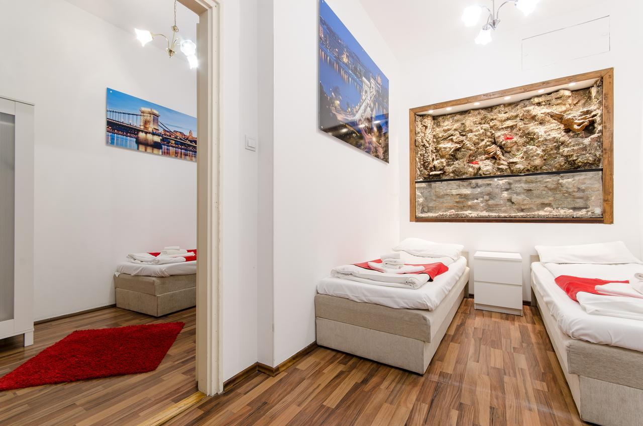 Like Home - Opera Apartments Budapest Esterno foto