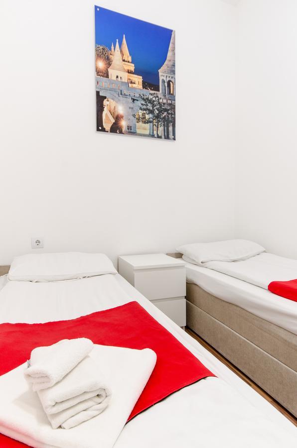Like Home - Opera Apartments Budapest Esterno foto